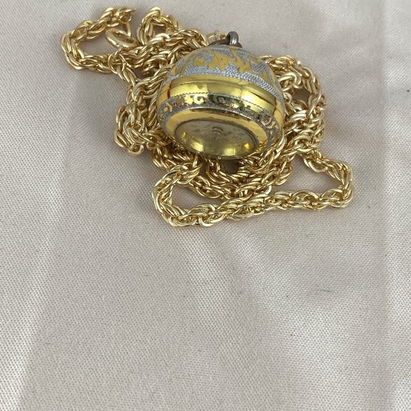 Vintage Mechanical Ladies Smith Orb Pendant Watch - Picture 6 of 7